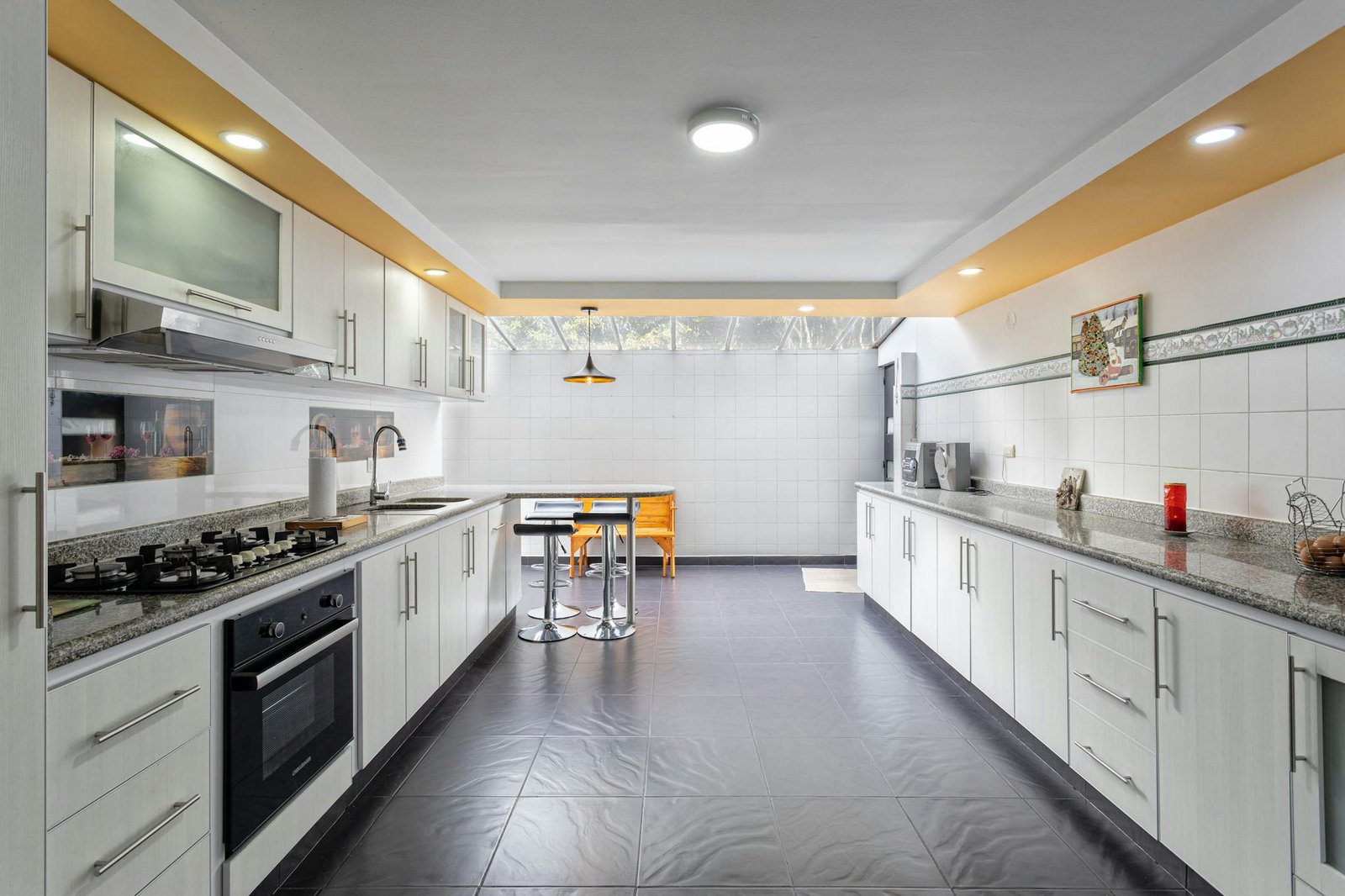 Spacious Domestic Kitchen