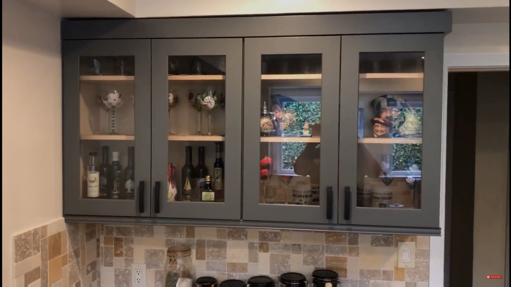 Glass Front Kitchen Cabinets